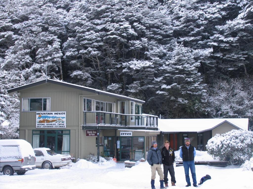 Mountain House Hostel Arthur's Pass Exterior foto